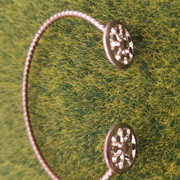 Maryln Schiff Elegant Silver Tone Filigree Open Cuff Bracelet B3404 - Picture 3 of 3